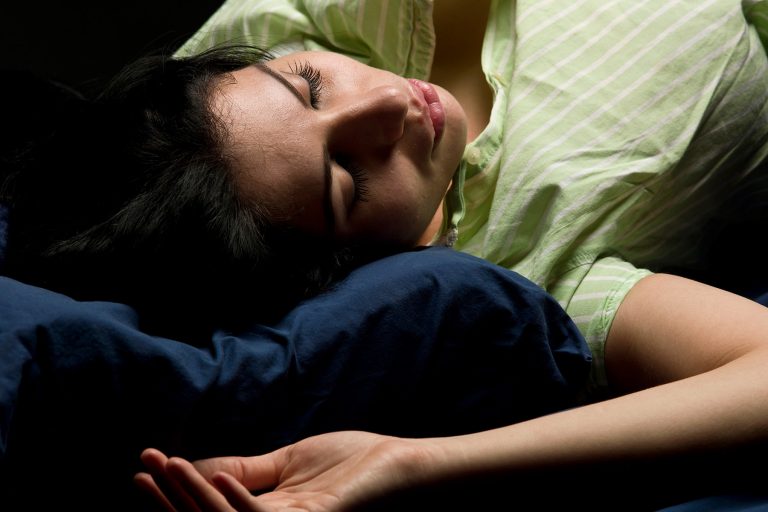1800x1200_woman_snoring_other.jpg