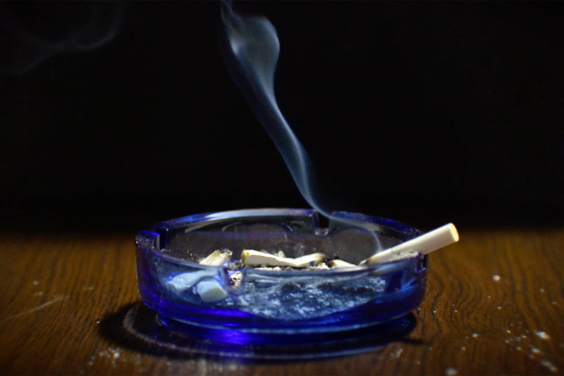 1800x1200_blocked_hair_follicles_smoking_video.jpg