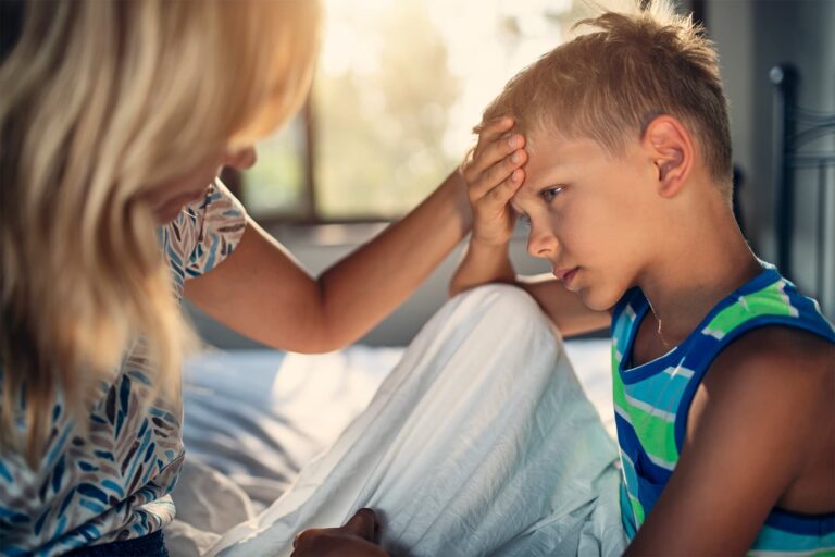 1800x1200_kids_parenting_boy_sick_home_01_other.jpg
