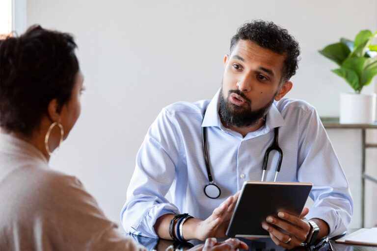 1800x1200_doctor_patient_miscommunication_consult_features.jpg
