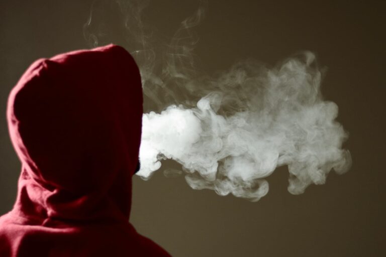 1800x1200_vaping.jpg